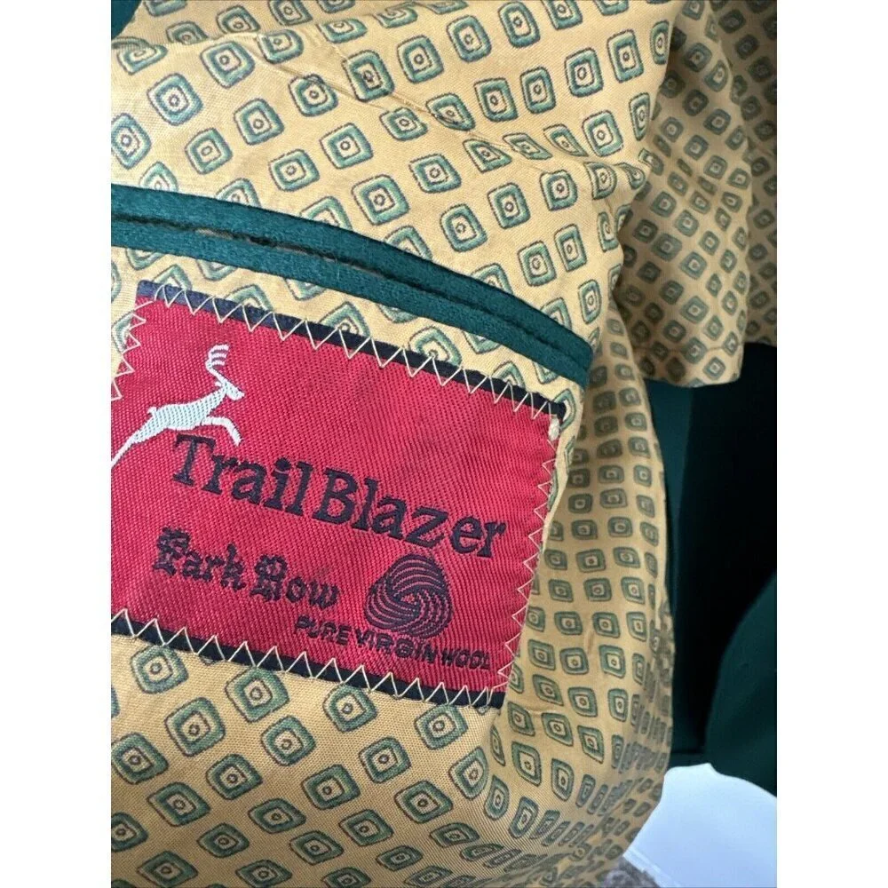 SIAAS‎ Amaruks Men 46 Vintage Green Hockey Blazer Sask Green Preppy Patch